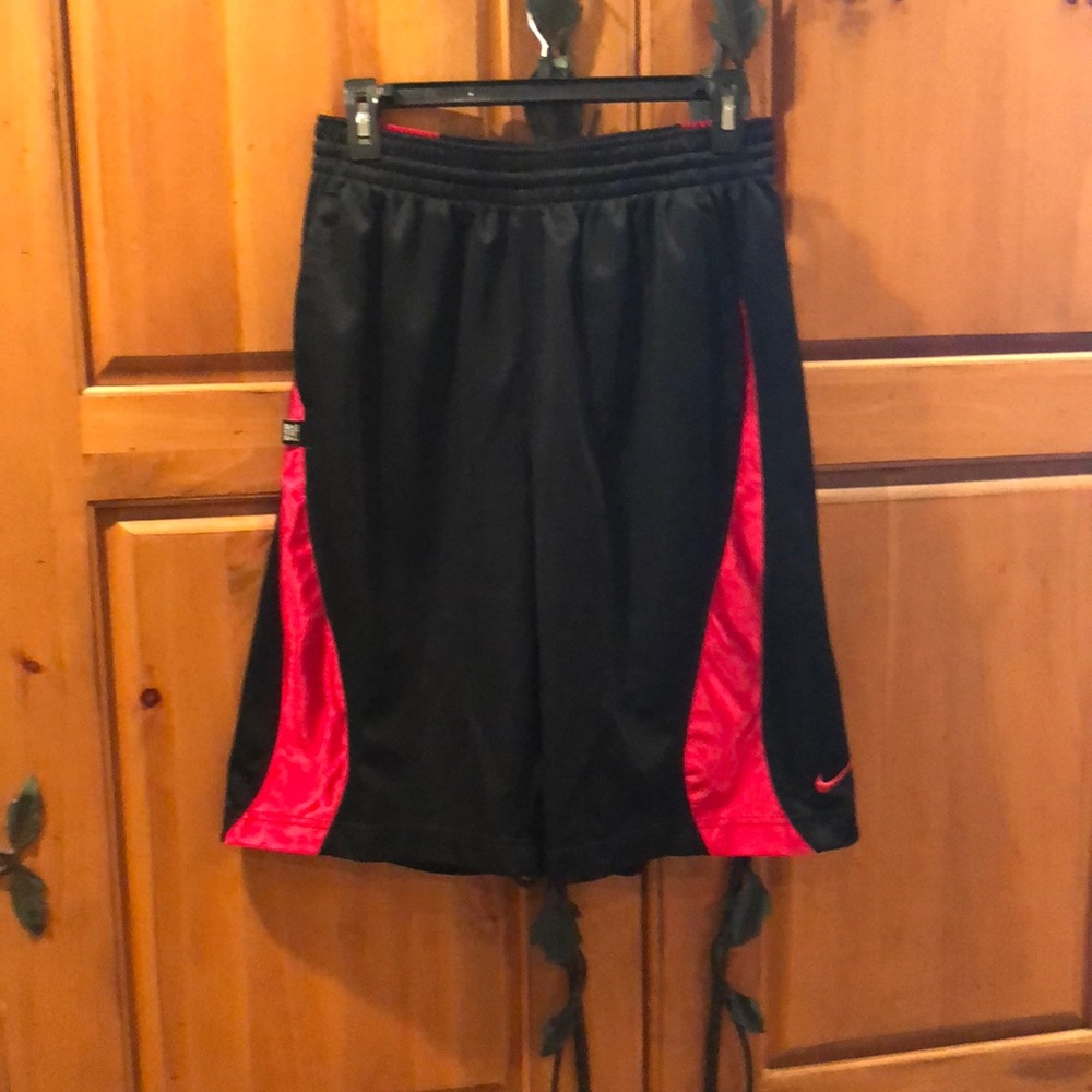 Nike basketball shorts NWOT